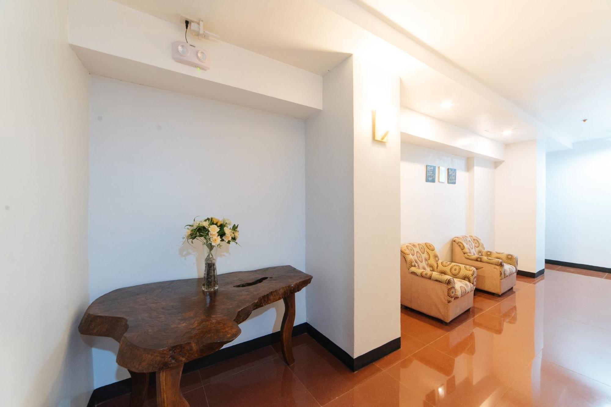 Reddoorz At Nirvana Pension House Bacolod Exterior foto