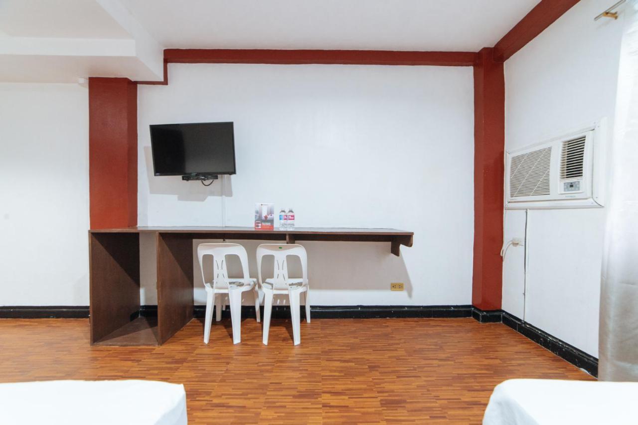 Reddoorz At Nirvana Pension House Bacolod Exterior foto